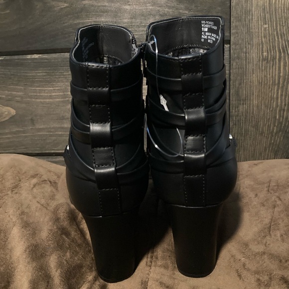 White Mountain brand, new without tags, black heeled boot, multiple sizes - Picture 10 of 13